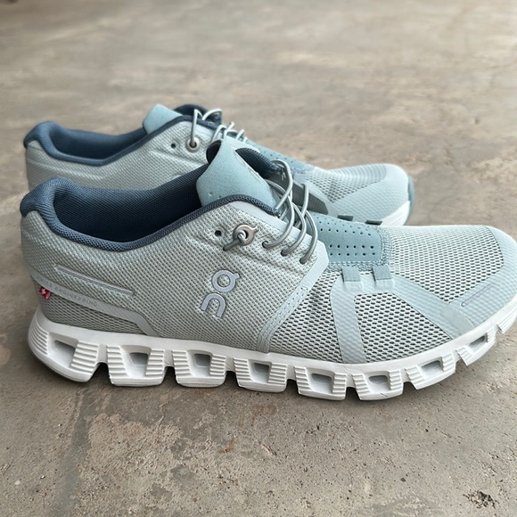 On Running Shoes - ON Running Womens Shoe Size 7.5 NEW